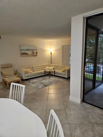 $2,200 | 10690 Northwest 14th Street, Unit 126, Plantation, FL 33322