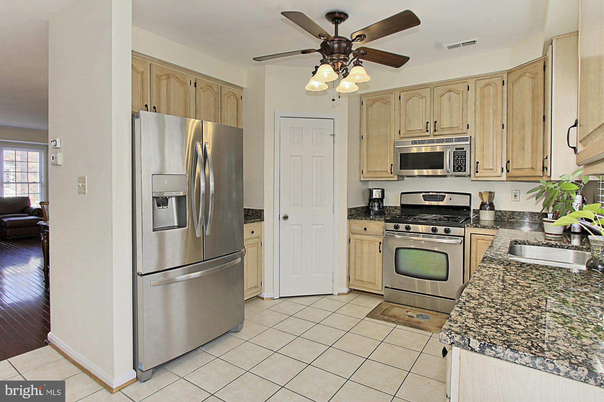 5817 Clapham Road Alexandria, VA 22315 - Photo 12 of 43