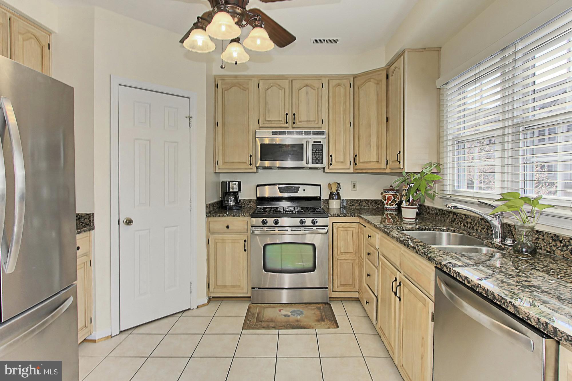 5817 Clapham Road Alexandria, VA 22315 - Photo 13 of 43