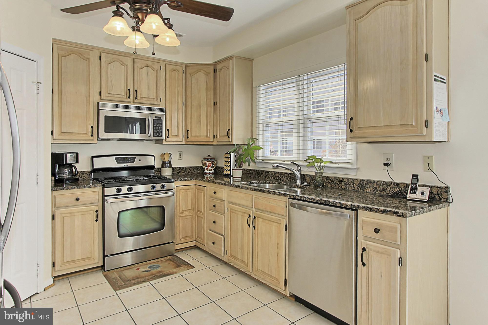 5817 Clapham Road Alexandria, VA 22315 - Photo 14 of 43