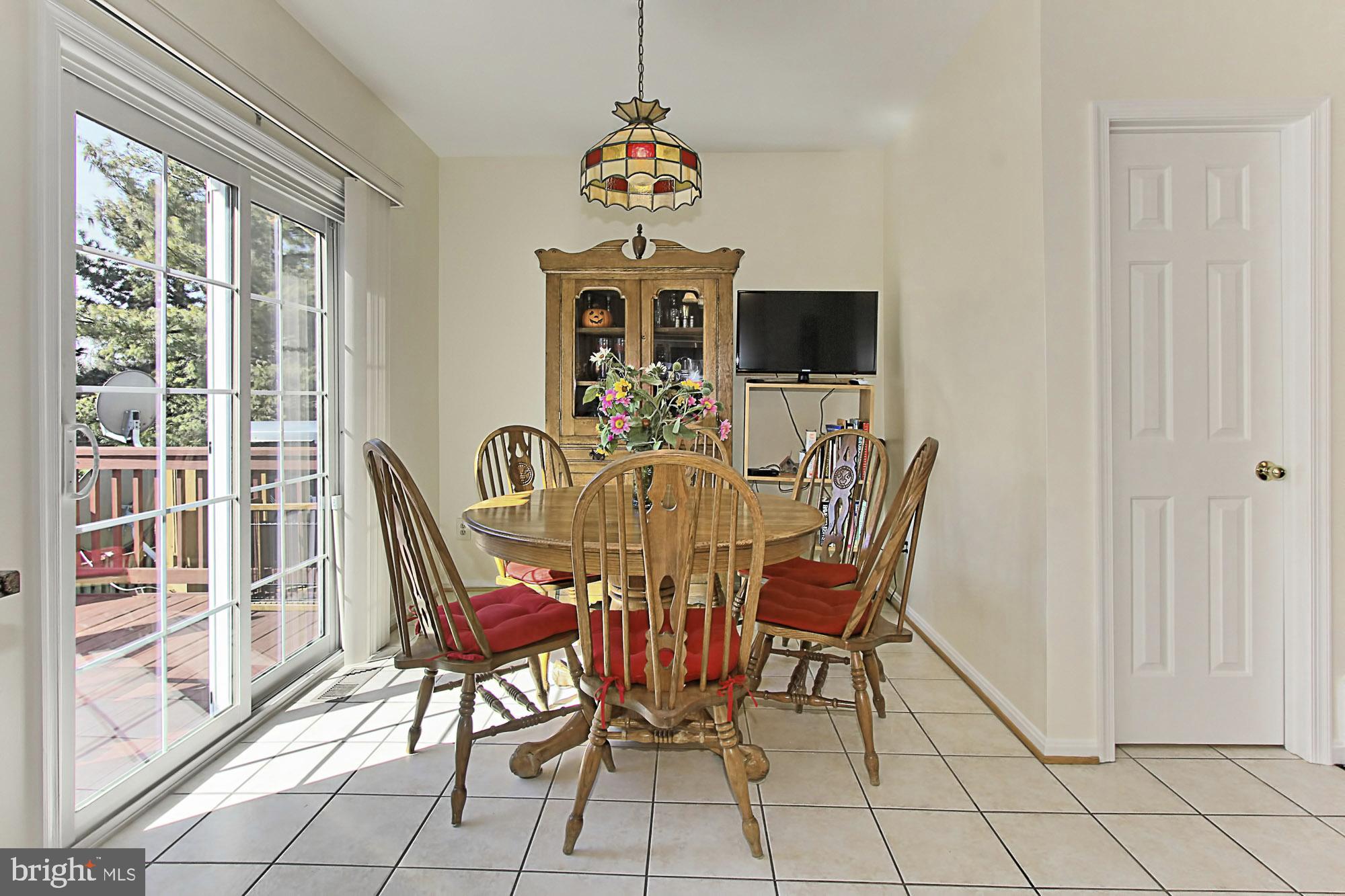 5817 Clapham Road Alexandria, VA 22315 - Photo 17 of 43