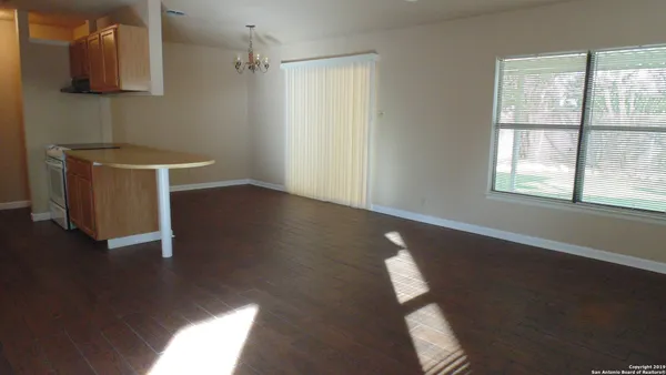 $1,375 | 11750 Spring Club Drive, San Antonio, TX 78249