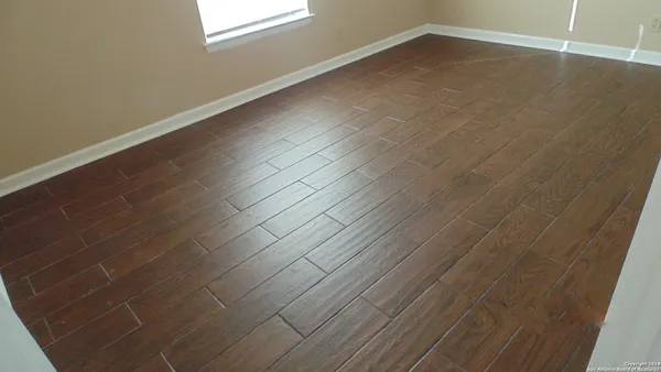 $1,375 | 11750 Spring Club Drive, San Antonio, TX 78249