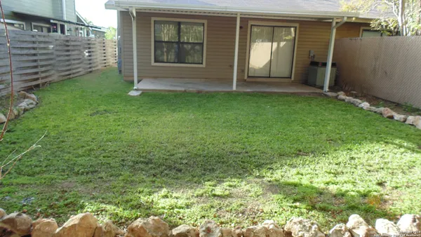 $1,375 | 11750 Spring Club Drive, San Antonio, TX 78249