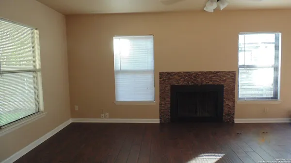 $1,375 | 11750 Spring Club Drive, San Antonio, TX 78249