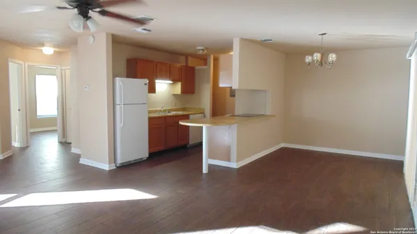 $1,375 | 11750 Spring Club Drive, San Antonio, TX 78249