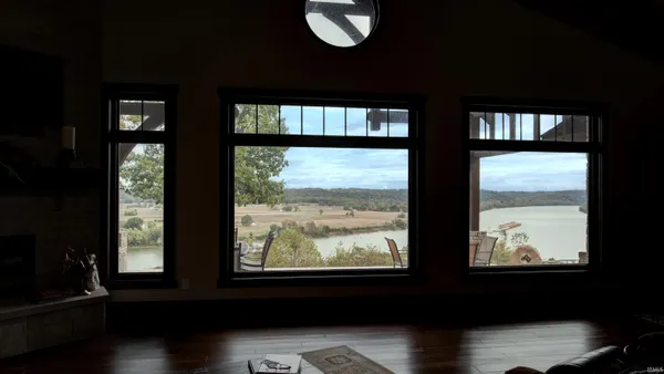 $850,000 | 17605 Buzzard Roost Road, Cannelton, IN 47520