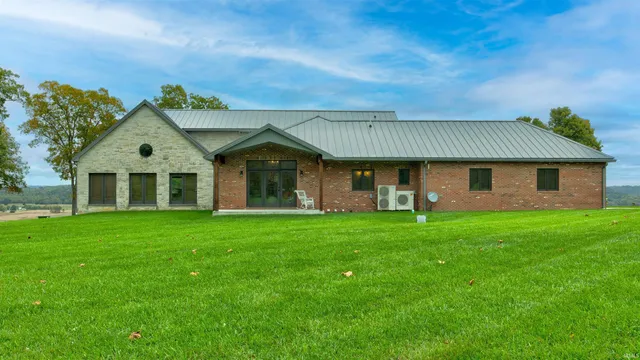 $975,000 | 17605 Buzzard Roost Road, Cannelton, IN 47520