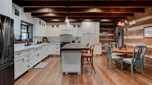 $975,000 | 17605 Buzzard Roost Road, Cannelton, IN 47520