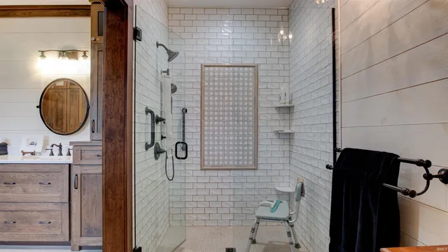 $995,000 | 17605 Buzzard Roost Road, Cannelton, IN 47520