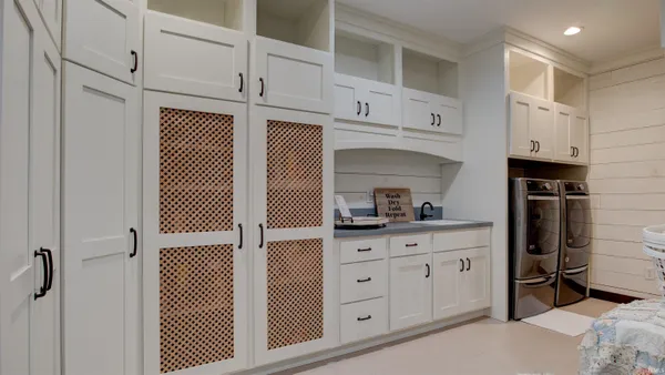 $925,000 | 17605 Buzzard Roost Road, Cannelton, IN 47520