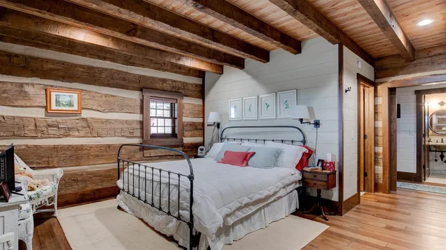 $995,000 | 17605 Buzzard Roost Road, Cannelton, IN 47520