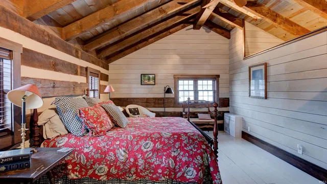 $995,000 | 17605 Buzzard Roost Road, Cannelton, IN 47520