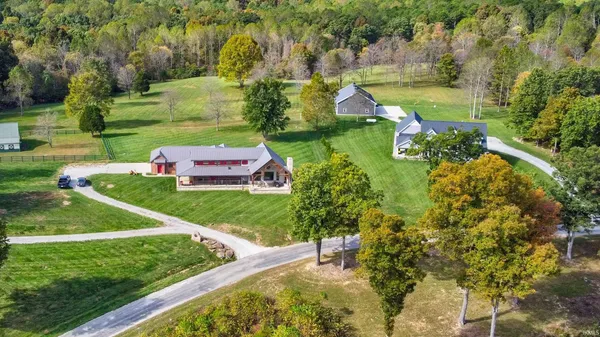 $925,000 | 17605 Buzzard Roost Road, Cannelton, IN 47520