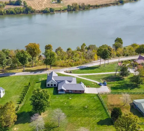 $925,000 | 17605 Buzzard Roost Road, Cannelton, IN 47520