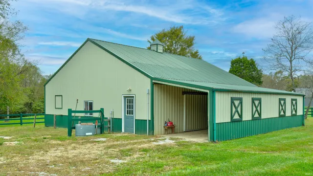 $995,000 | 17605 Buzzard Roost Road, Cannelton, IN 47520