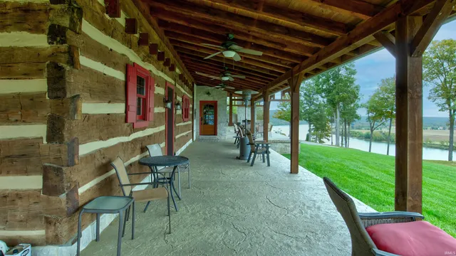 $995,000 | 17605 Buzzard Roost Road, Cannelton, IN 47520