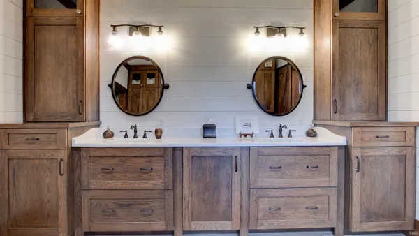 $925,000 | 17605 Buzzard Roost Road, Cannelton, IN 47520