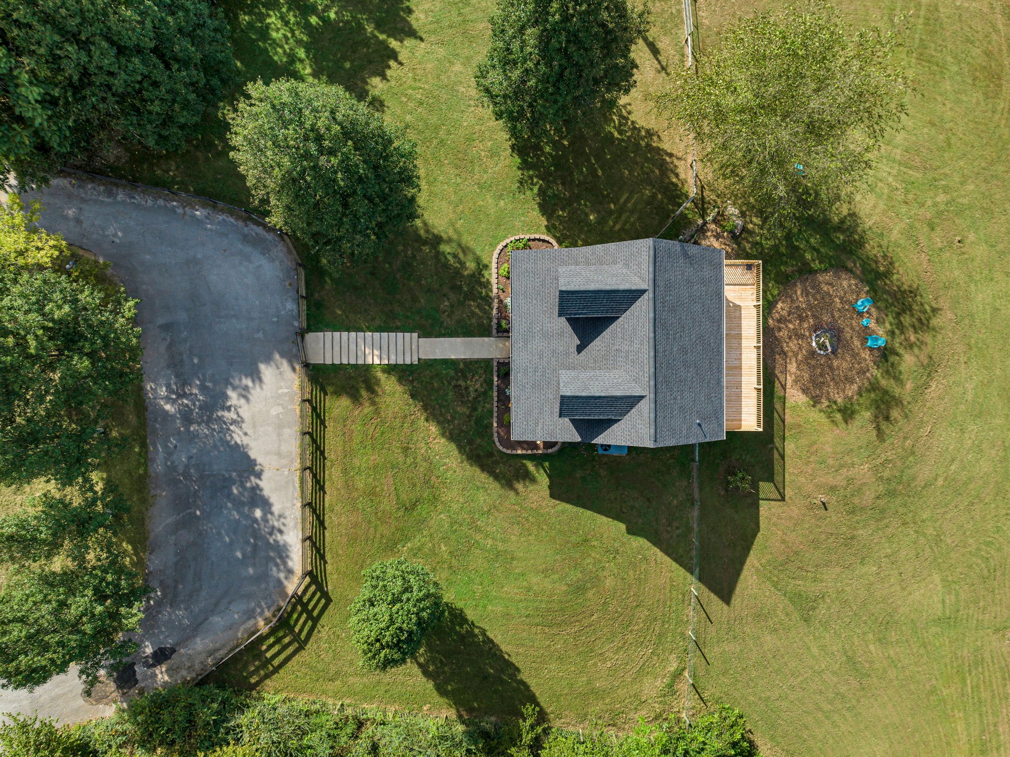 2188 Hicks Lane Columbia, TN 38401 - Photo 45 of 61 an aerial view of a house with swimming pool