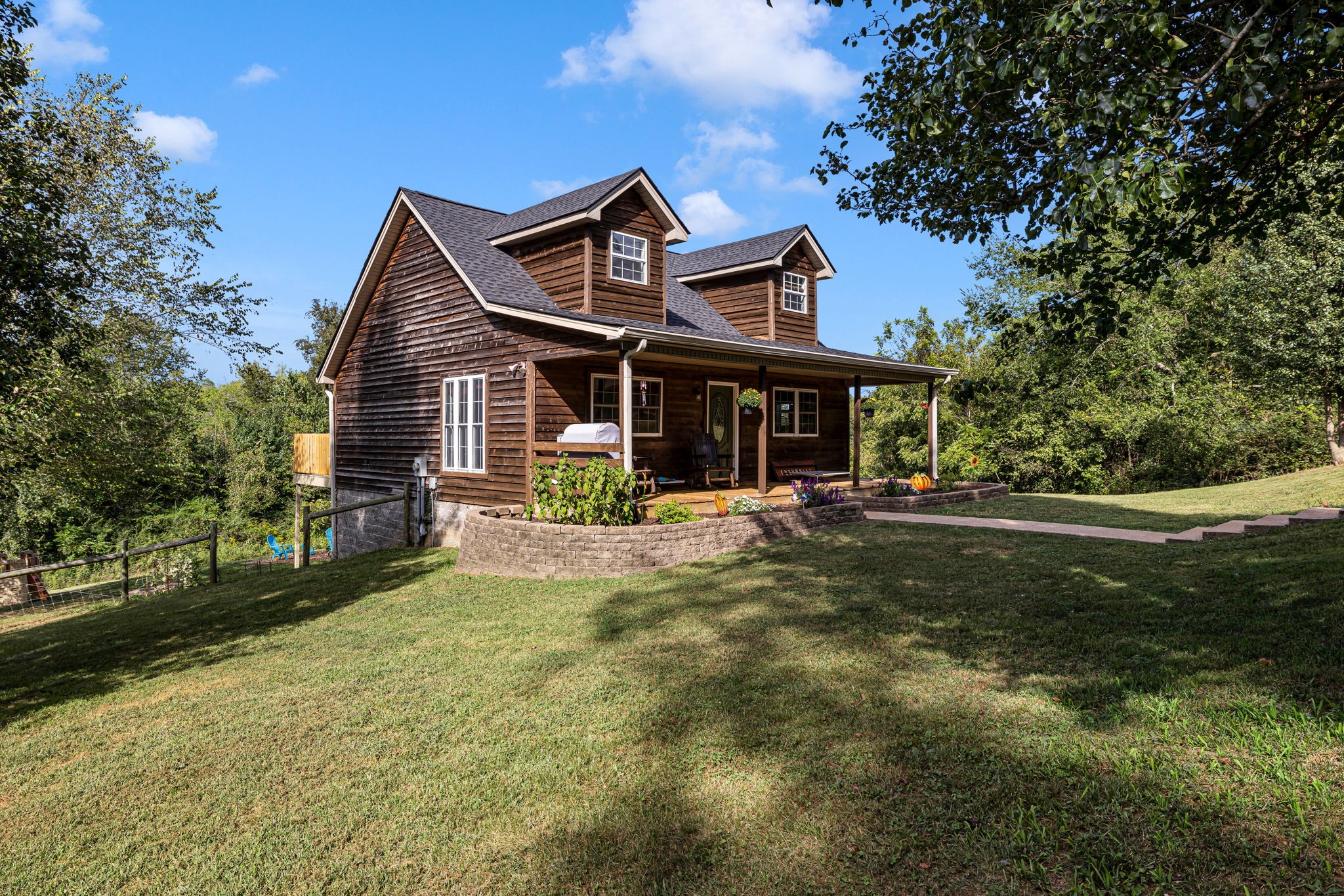 2188 Hicks Lane Columbia, TN 38401 - Photo 8 of 61 a view of a house with a yard porch and sitting area