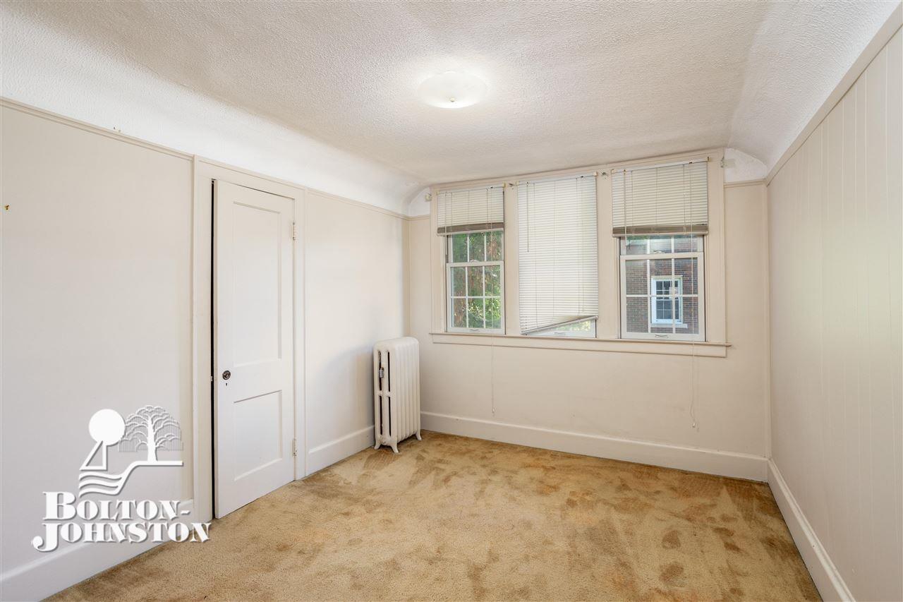 979 Barrington Road Grosse Pointe, MI 48230 - Photo 25 of 41 Bedroom 3