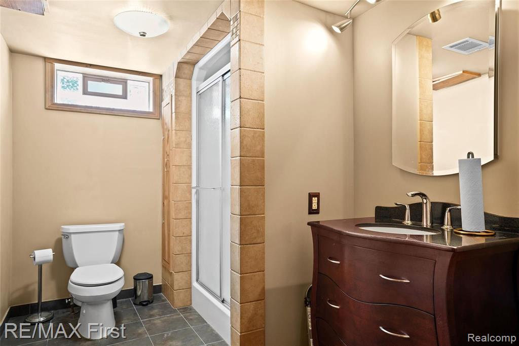 570 Curzon Road Rochester Hills, MI 48307 - Photo 17 of 20