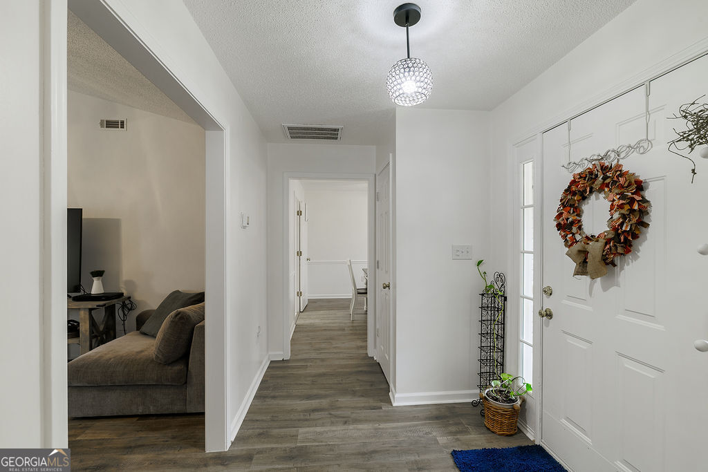 142 Meadow Lakes Road Lexington, GA 30648 - Photo 7 of 46