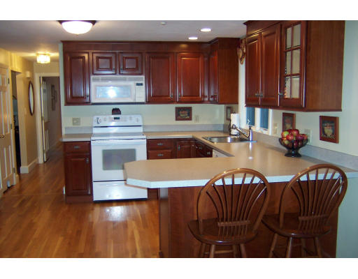 38 Brewster Road Hingham, MA 02043 - Photo 2 of 6 Gallery Image 2
