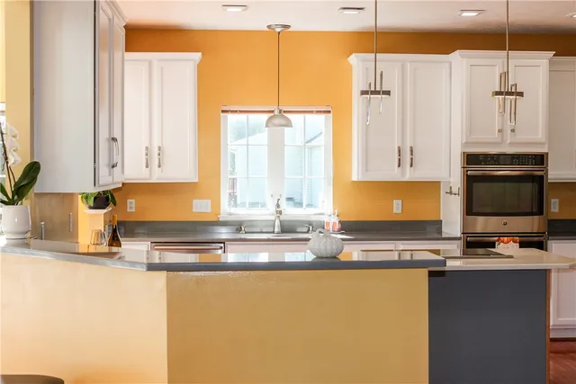 $795,000 | 2 Hamilton Road, Perinton, NY 14450