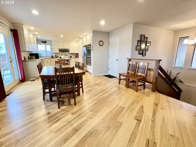 $689,900 | 33981 Hilltop Drive, Hermiston, OR 97838