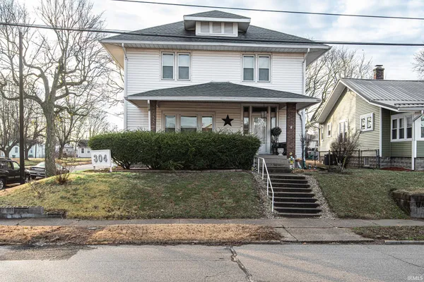 $200,000 | 304 South 9th Street, Vincennes, IN 47591