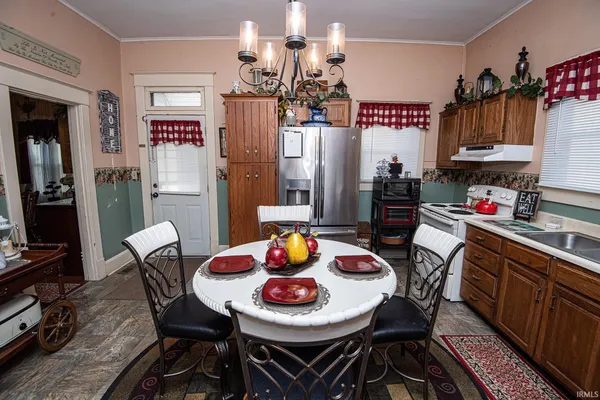 $200,000 | 304 South 9th Street, Vincennes, IN 47591