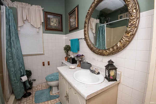 $200,000 | 304 South 9th Street, Vincennes, IN 47591