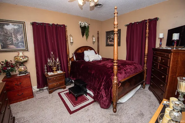 $200,000 | 304 South 9th Street, Vincennes, IN 47591