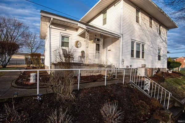 $200,000 | 304 South 9th Street, Vincennes, IN 47591