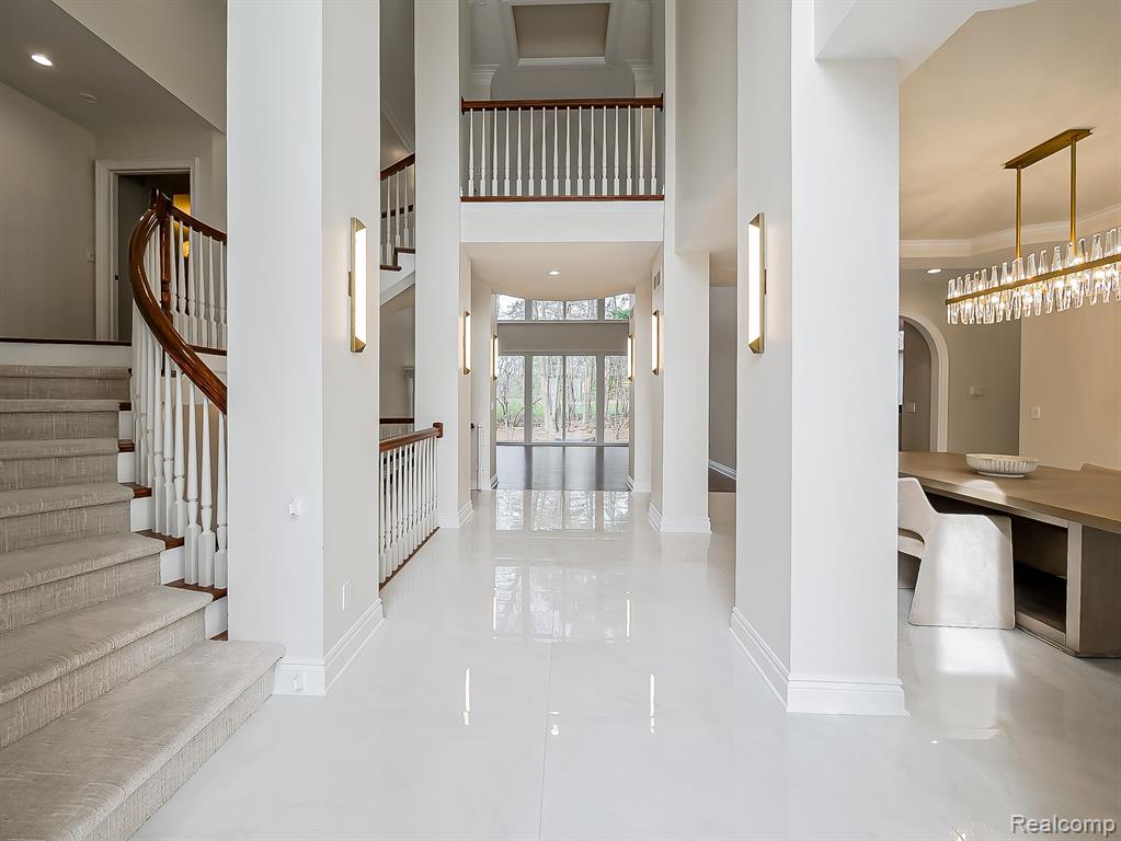 3586 Walnut Brook Drive Rochester Hills, MI 48309 - Photo 4 of 82