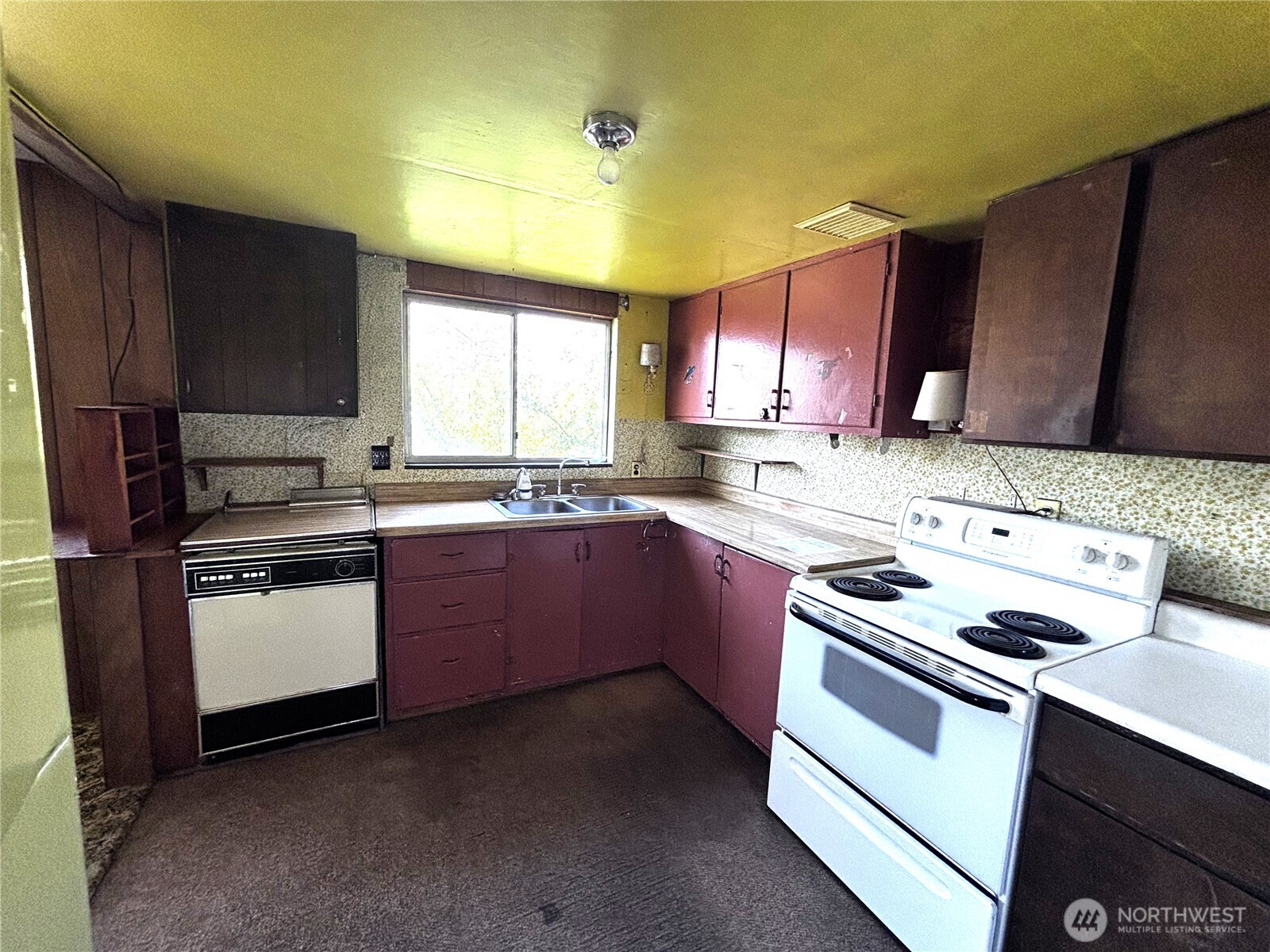 19621 South Lakeshore Road Chelan, WA 98816 - Photo 11 of 30 Gallery Image 11