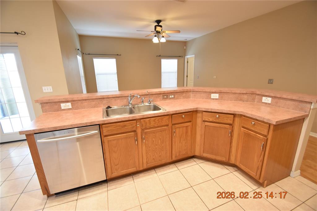 813 Parsons Pointe Street Seffner, FL 33584 - Photo 15 of 44