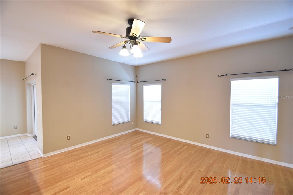 813 Parsons Pointe Street Seffner, FL 33584 - Photo 8 of 44