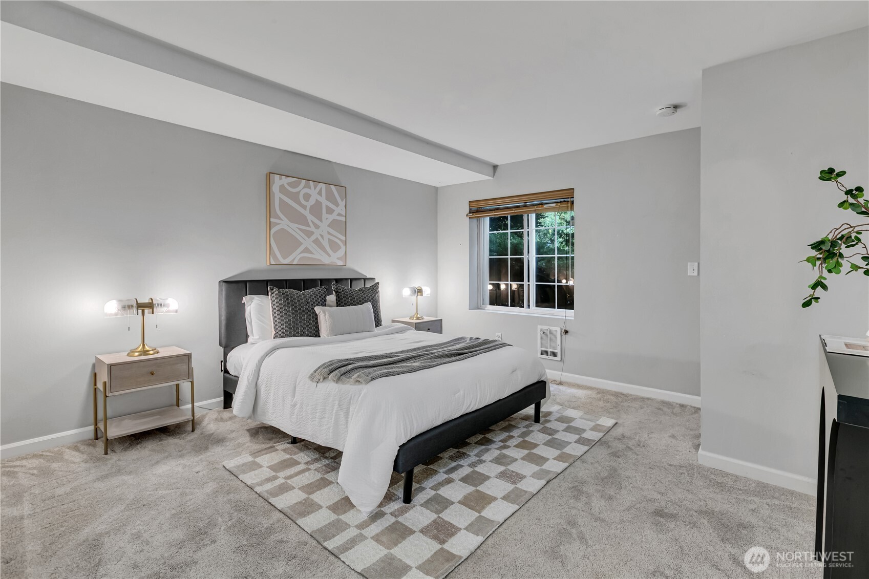 952 North 35th Street, Unit 102 Seattle, WA 98103 - Photo 22 of 32 Gallery Image 22
