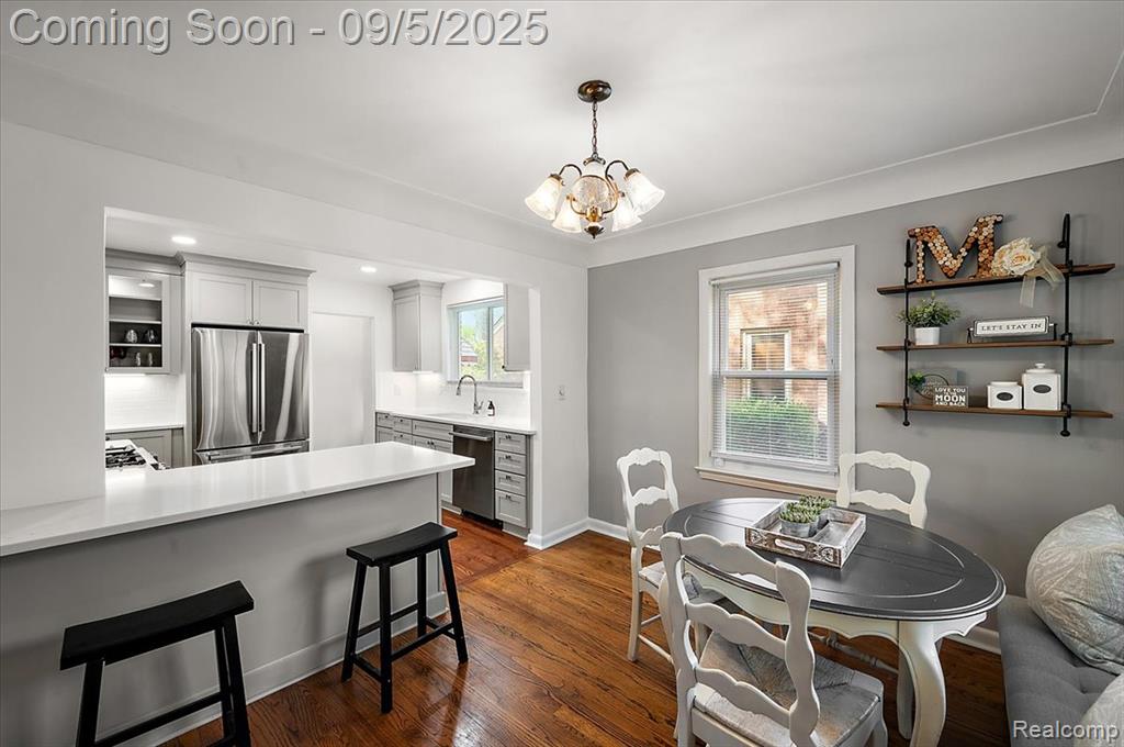 2151 Hawthorne Road Grosse Pointe Woods, MI 48236 - Photo 7 of 38