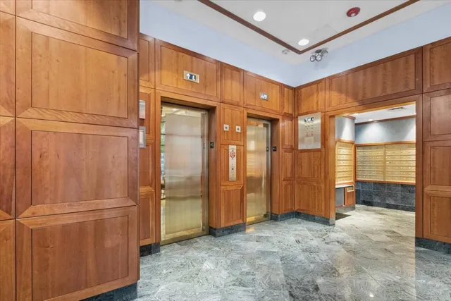 $239,000 | 100 East Walton Street, Unit 33A, Chicago, IL 60611