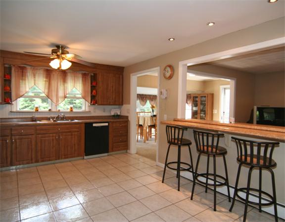 2 Sycamore Road Wakefield, MA 01880 - Photo 8 of 21 Gallery Image 8