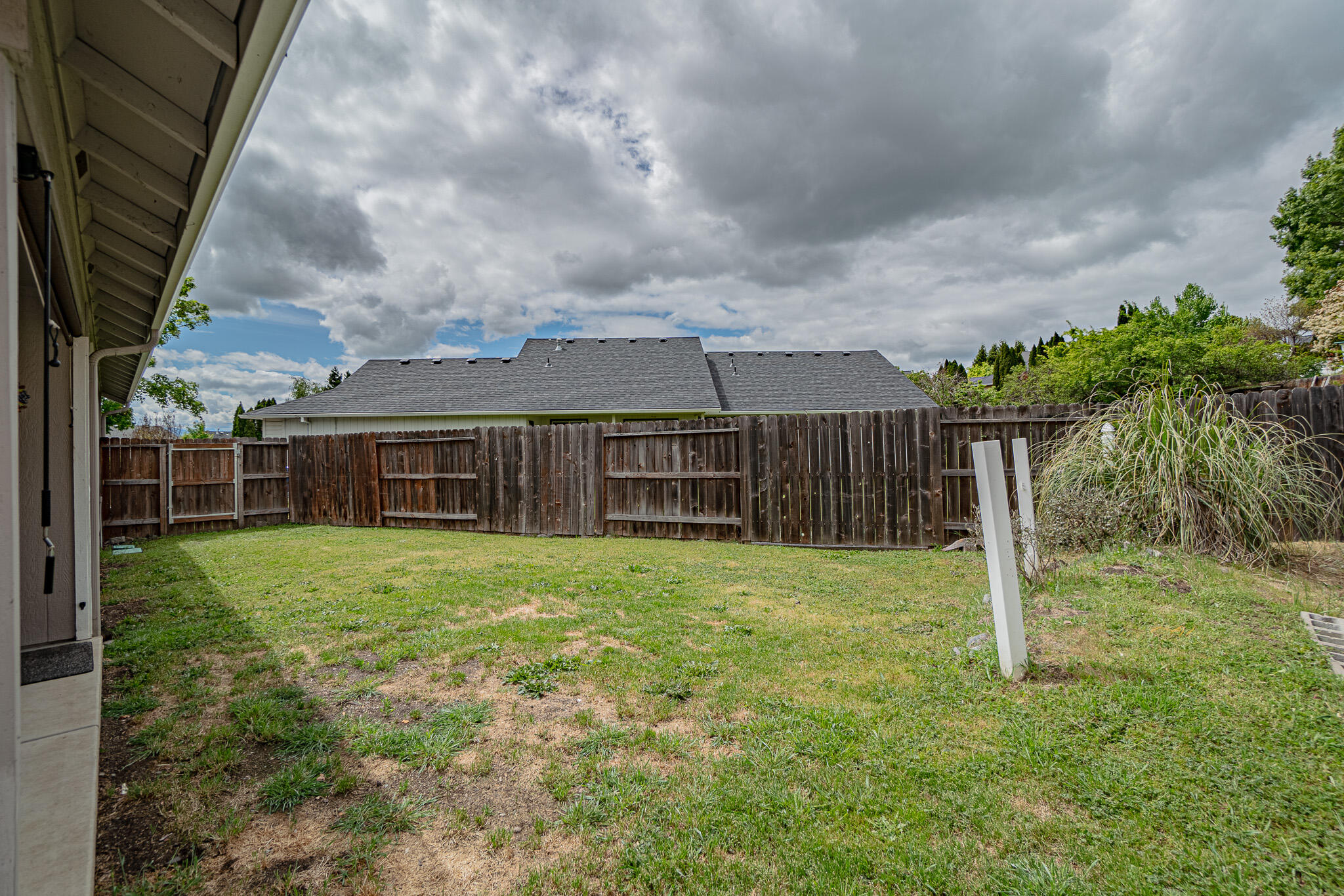 514 Coventry Court Eagle Point, OR 97524 - Photo 21 of 24