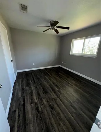 $1,000 | 410 South College Drive, Keene, TX 76059