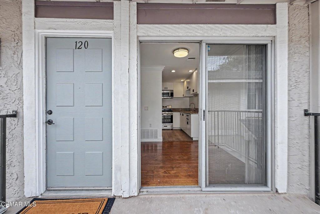 510 Spring Road, Unit 120 Moorpark, CA 93021 - Photo 3 of 34