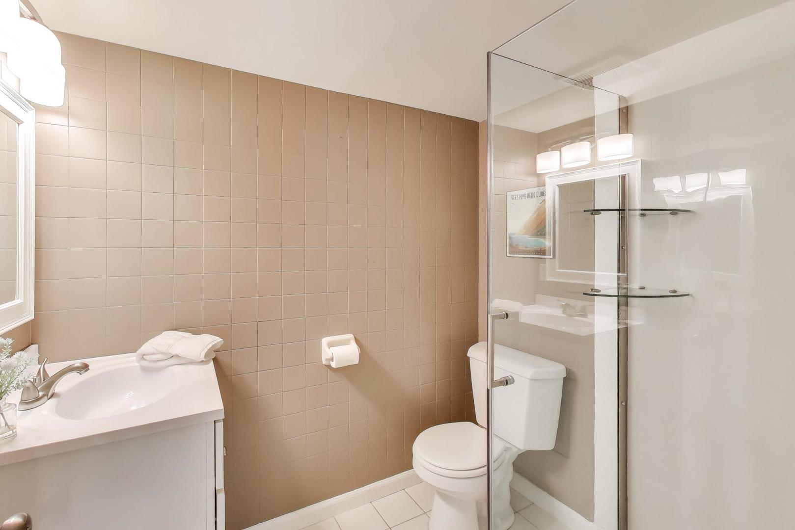 421 Berry Drive Naperville, IL 60540 - Photo 17 of 26 a bathroom with a sink and a toilet