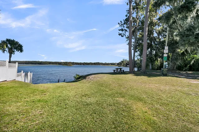 $390,200 | 1019 Live Oak Avenue, Moncks Corner, SC 29461