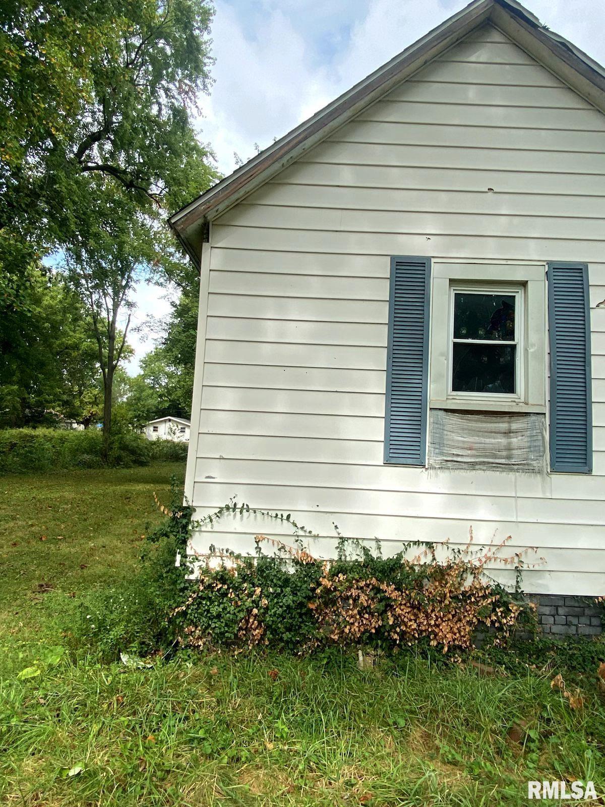 2325 East Spruce Street Springfield, IL 62703 - Photo 4 of 11