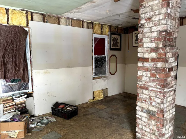 $16,000 | 2325 East Spruce Street, Springfield, IL 62703